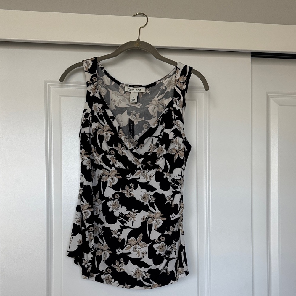 White House Black Market Black and White Floral Tank Top